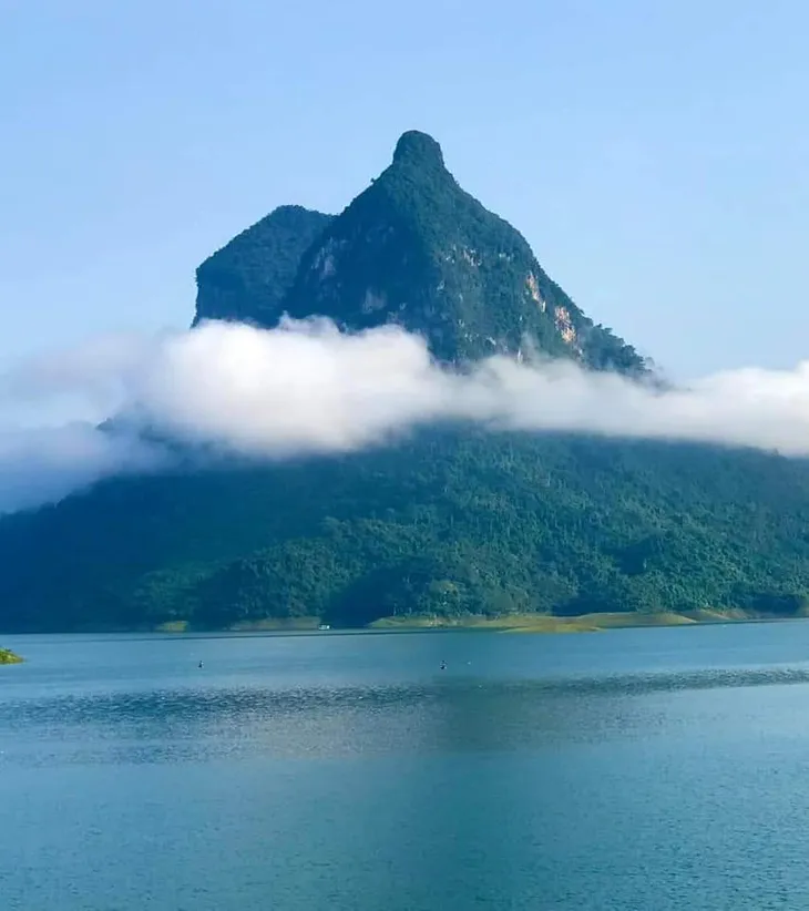 Ngẩn ngơ ngắm vẻ đẹp mộng mơ của núi Pắc Tạ - Ảnh 3. Ngẩn ngơ ngắm vẻ đẹp mộng mơ của núi Pắc Tạ - Ảnh 3.