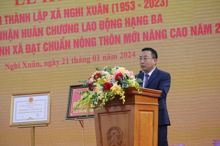 Chủ tịch Quốc hội dự Lễ đón nhận Huân chương Lao động hạng Ba của xã Nghi Xuân, Nghệ An - Ảnh 7. Chủ tịch Quốc hội dự Lễ đón nhận Huân chương Lao động hạng Ba của xã Nghi Xuân, Nghệ An - Ảnh 7.