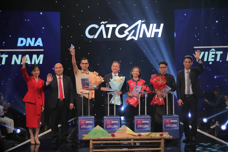 Cất cánh: Niềm tự hào Tôi là người Việt Nam! - Ảnh 1. Cất cánh: Niềm tự hào Tôi là người Việt Nam! - Ảnh 1.