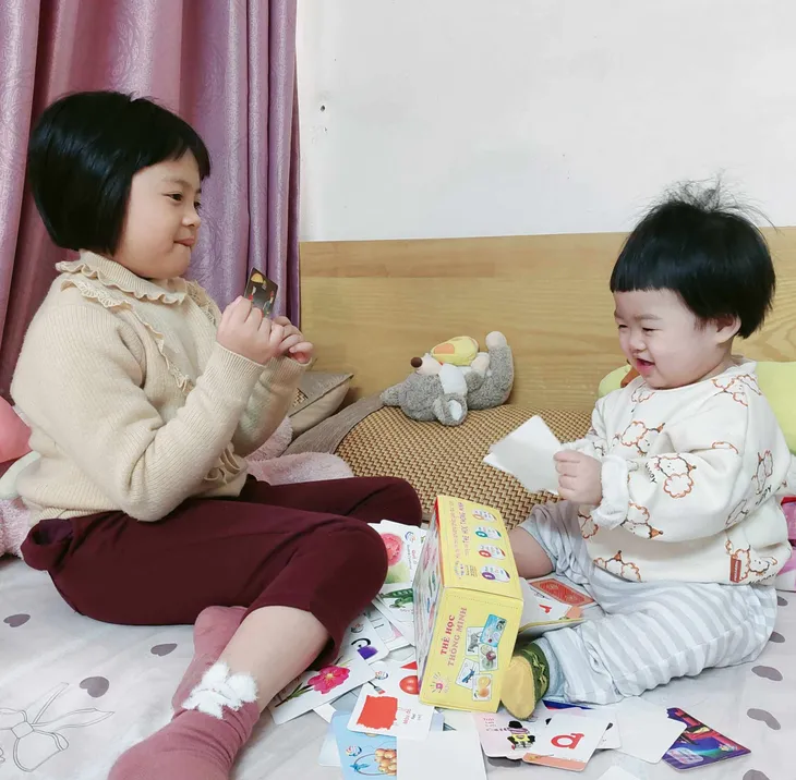 Con nghỉ học ở nhà tránh rét, phụ huynh chật vật - Ảnh 3. Con nghỉ học ở nhà tránh rét, phụ huynh chật vật - Ảnh 3.