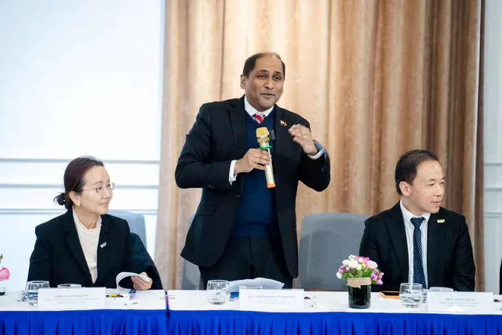 Vinuni hợp tác với Đại học Quốc gia Singapore về đổi mới sáng tạo - Ảnh 2. Vinuni hợp tác với Đại học Quốc gia Singapore về đổi mới sáng tạo - Ảnh 2.