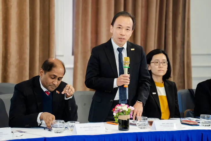 Vinuni hợp tác với Đại học Quốc gia Singapore về đổi mới sáng tạo - Ảnh 3. Vinuni hợp tác với Đại học Quốc gia Singapore về đổi mới sáng tạo - Ảnh 3.