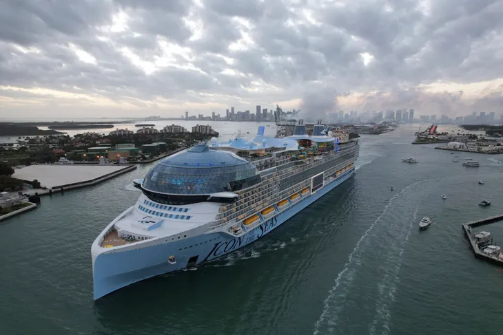 Icon of the Seas - tàu du lịch lớn nhất thế giới - Ảnh 1. Icon of the Seas - tàu du lịch lớn nhất thế giới - Ảnh 1.