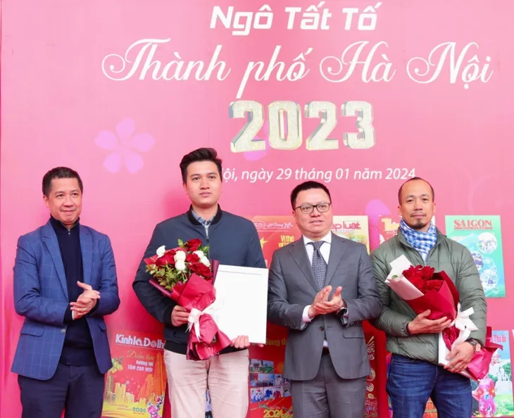 Khai mạc Hội báo Xuân Giáp Thìn 2024 - Ảnh 1. Khai mạc Hội báo Xuân Giáp Thìn 2024 - Ảnh 1.