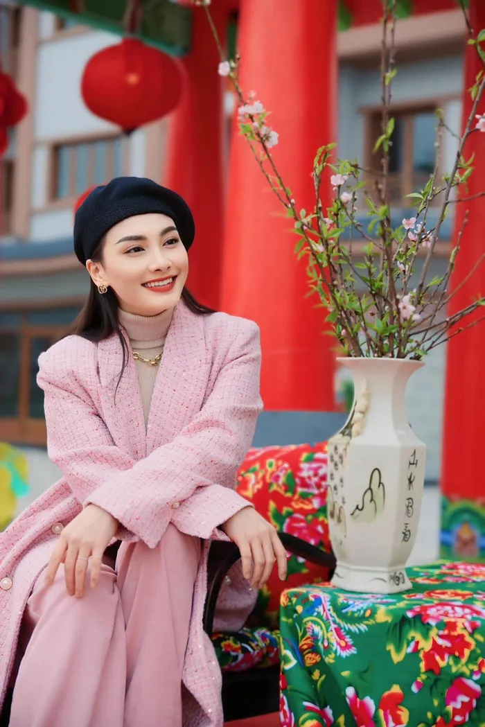 NSND Thu Hà trẻ trung ở tuổi 55 - Ảnh 5. NSND Thu Hà trẻ trung ở tuổi 55 - Ảnh 5.
