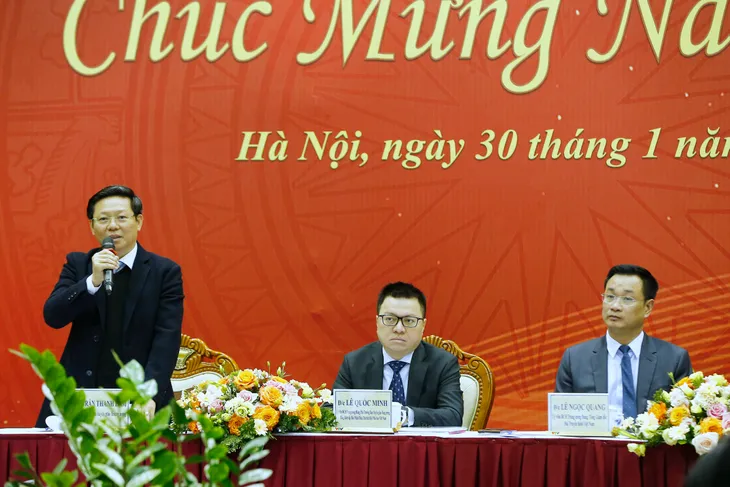 Báo chí nỗ lực vượt qua một năm khó khăn - Ảnh 4. Báo chí nỗ lực vượt qua một năm khó khăn - Ảnh 4.