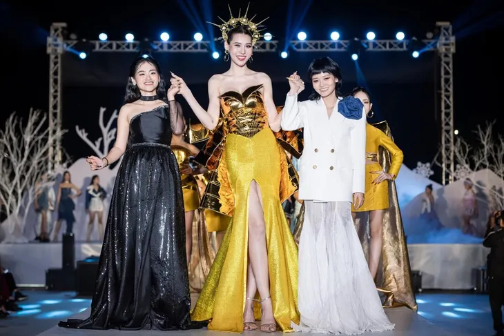 Đạo diễn Phương Anh Đinh ghi dấu ấn sáng tạo trong 9 FASHION SHOW mùa 2 - Ảnh 4. Đạo diễn Phương Anh Đinh ghi dấu ấn sáng tạo trong 9 FASHION SHOW mùa 2 - Ảnh 4.