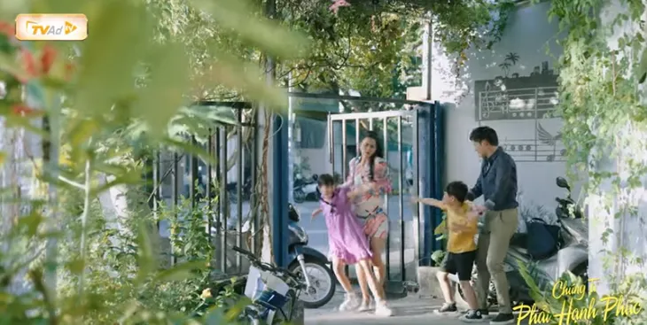Chúng ta phải hạnh phúc - Tập 35: Gia đình Bình tan đàn xẻ nghé - Ảnh 3. Chúng ta phải hạnh phúc - Tập 35: Gia đình Bình tan đàn xẻ nghé - Ảnh 3.