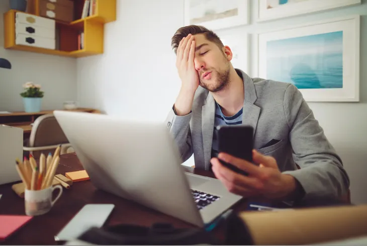 Tích cực độc hại nơi công sở: Nguyên nhân khiến quá lạc quan có thể ảnh hưởng tới năng suất công việc - Ảnh 1. Tích cực độc hại nơi công sở: Nguyên nhân khiến quá lạc quan có thể ảnh hưởng tới năng suất công việc - Ảnh 1.