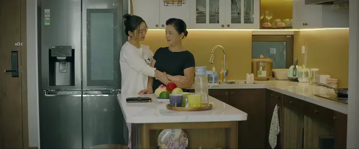 Chúng ta của 8 năm sau - Tập 27: Nguyệt phát hiện loạt dấu hiệu chồng ngoại tình - Ảnh 11. Chúng ta của 8 năm sau - Tập 27: Nguyệt phát hiện loạt dấu hiệu chồng ngoại tình - Ảnh 11.
