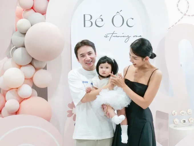 Cao Thái Sơn thông báo có con trai, con gái Mạnh Trường cực xinh đẹp - Ảnh 3. Cao Thái Sơn thông báo có con trai, con gái Mạnh Trường cực xinh đẹp - Ảnh 3.