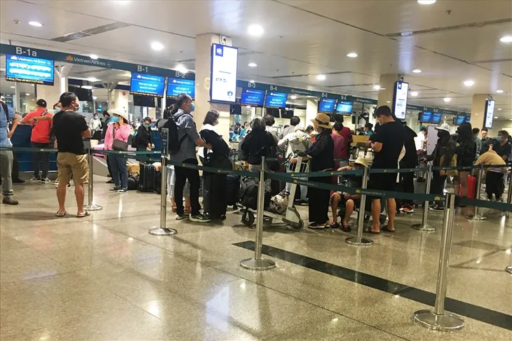 Nhiều chặng bay dịp Tết Nguyên đán 2024 đạt gần 90% khách đặt chỗ - Ảnh 1. Nhiều chặng bay dịp Tết Nguyên đán 2024 đạt gần 90% khách đặt chỗ - Ảnh 1.