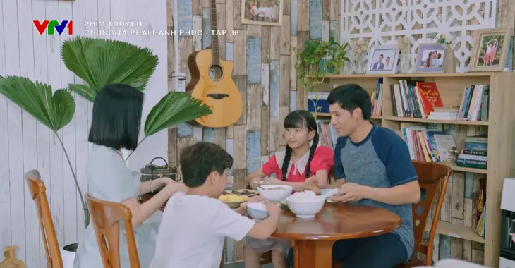 Chúng ta phải hạnh phúc - Tập 36: Lê hối hận sau khi qua đêm với người đàn ông đã có vợ - Ảnh 11. Chúng ta phải hạnh phúc - Tập 36: Lê hối hận sau khi qua đêm với người đàn ông đã có vợ - Ảnh 11.