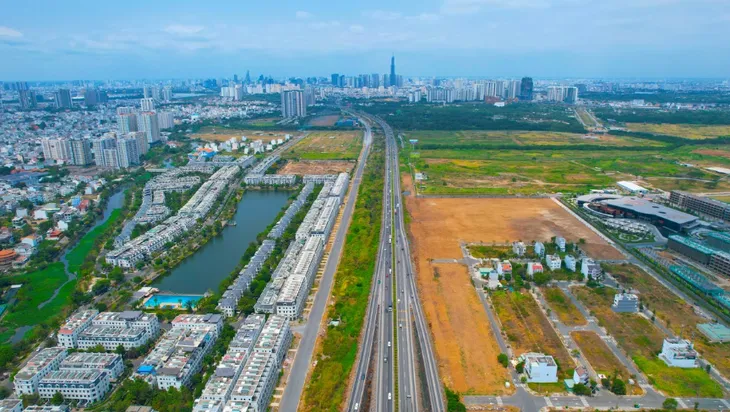 TP Hồ Chí Minh đặt mục tiêu tăng trưởng 7,5 - 8% năm 2024 - Ảnh 1. TP Hồ Chí Minh đặt mục tiêu tăng trưởng 7,5 - 8% năm 2024 - Ảnh 1.