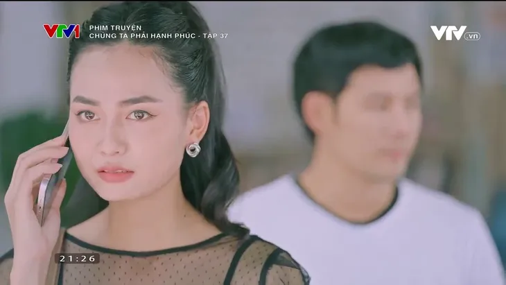 Chúng ta phải hạnh phúc - Tập 37: Đưa Hoài về nhà, Lê lại bị chinh phục lần nữa - Ảnh 10. Chúng ta phải hạnh phúc - Tập 37: Đưa Hoài về nhà, Lê lại bị chinh phục lần nữa - Ảnh 10.