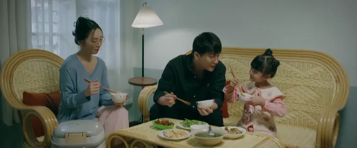 Chúng ta của 8 năm sau - Tập 39: Nguyệt mềm lòng trước người chồng ngoại tình - Ảnh 10. Chúng ta của 8 năm sau - Tập 39: Nguyệt mềm lòng trước người chồng ngoại tình - Ảnh 10.