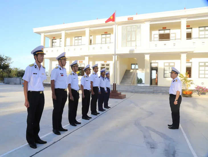 Nêu cao ý chí quyết tâm bảo vệ phạm vi vùng biển trong dịp Tết Nguyên đán - Ảnh 1. Nêu cao ý chí quyết tâm bảo vệ phạm vi vùng biển trong dịp Tết Nguyên đán - Ảnh 1.