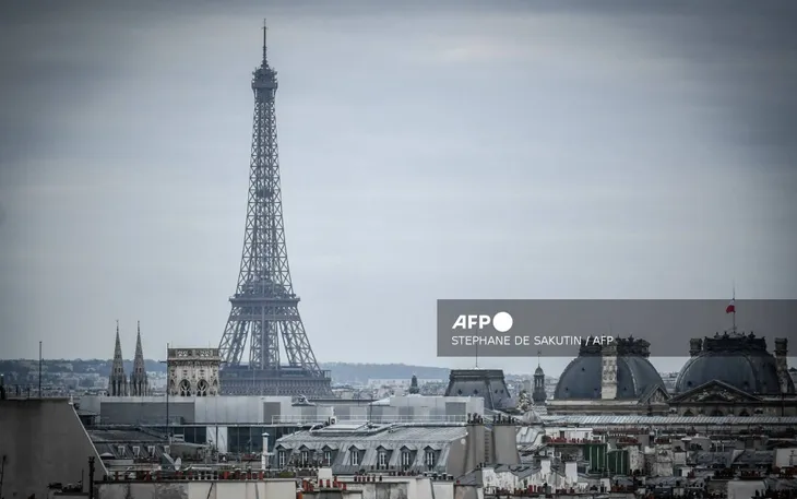 Paris thúc đẩy dự án cấm ô tô lưu thông quanh tháp Eiffel - Ảnh 1. Paris thúc đẩy dự án cấm ô tô lưu thông quanh tháp Eiffel - Ảnh 1.
