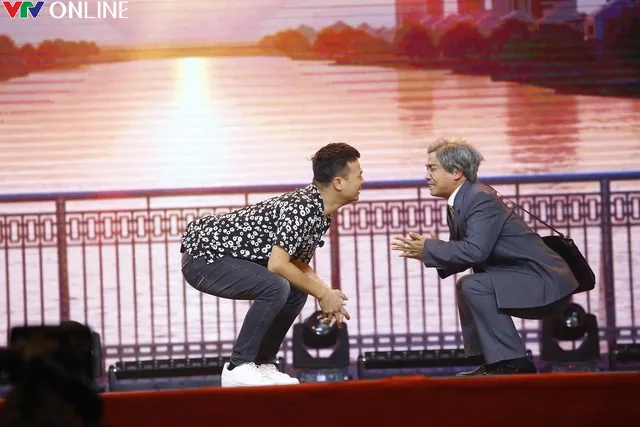 Gala cười 2024: Dàn diễn viên hài trẻ tung hứng cười ra nước mắt vì... nhảy cầu - Ảnh 8. Gala cười 2024: Dàn diễn viên hài trẻ tung hứng cười ra nước mắt vì... nhảy cầu - Ảnh 8.