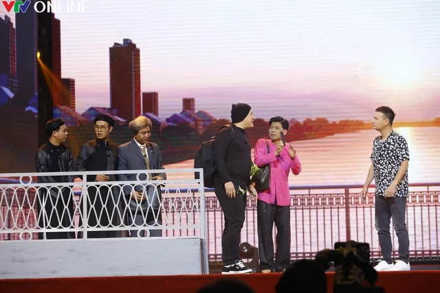 Gala cười 2024: Dàn diễn viên hài trẻ tung hứng cười ra nước mắt vì... nhảy cầu - Ảnh 9. Gala cười 2024: Dàn diễn viên hài trẻ tung hứng cười ra nước mắt vì... nhảy cầu - Ảnh 9.