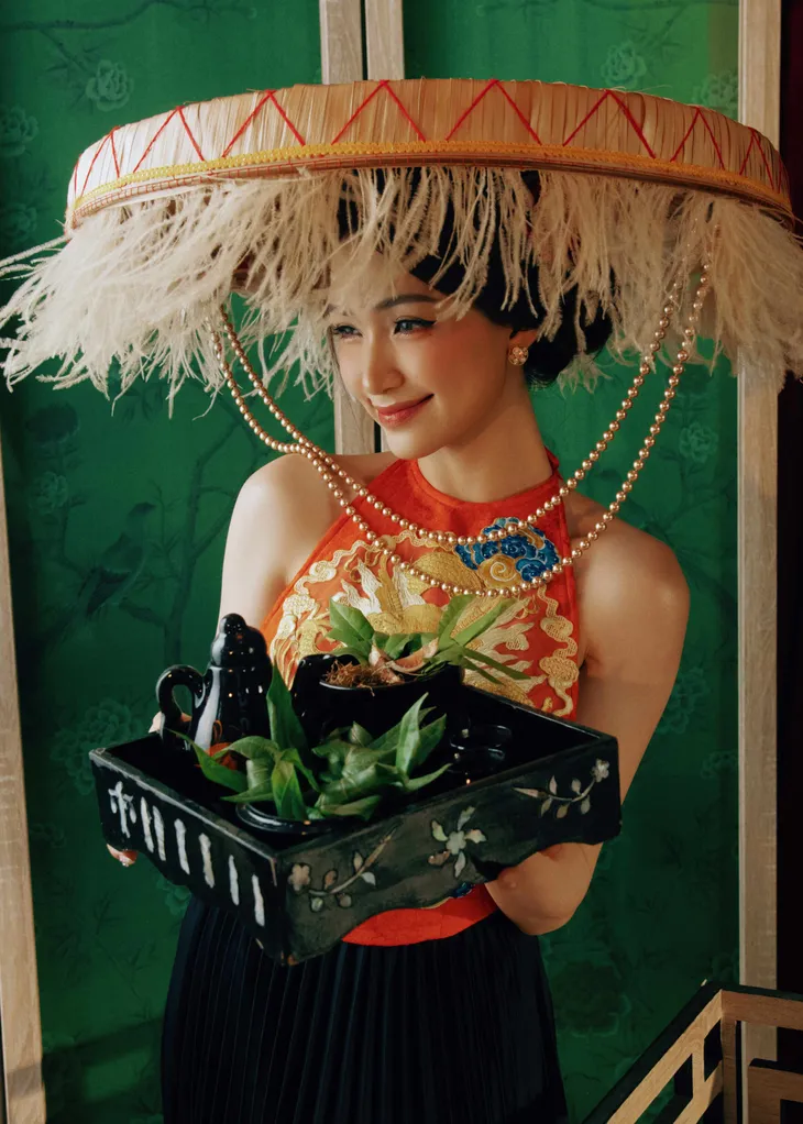 Đường đua MV dịp lễ Valentine “nóng” với sự góp mặt của Song Luân - Ảnh 3. Đường đua MV dịp lễ Valentine “nóng” với sự góp mặt của Song Luân - Ảnh 3.