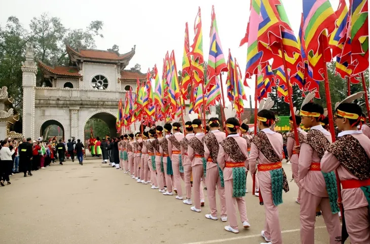 Linh thiêng Lễ hội Đền Mẫu Âu Cơ - Ảnh 3. Linh thiêng Lễ hội Đền Mẫu Âu Cơ - Ảnh 3.
