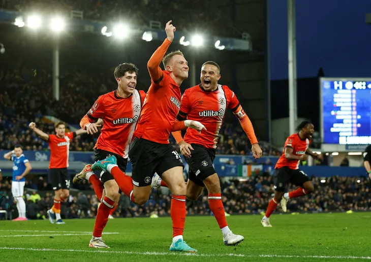 Luton Town vs Man Utd: Nối dài mạch thắng, chờ đợi bất ngờ | Vòng 25 giải Ngoại Hạng Anh - Ảnh 2. Luton Town vs Man Utd: Nối dài mạch thắng, chờ đợi bất ngờ | Vòng 25 giải Ngoại Hạng Anh - Ảnh 2.