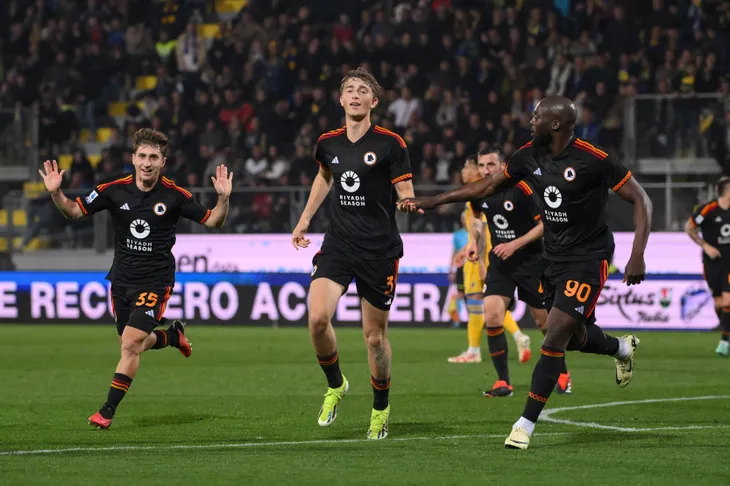 AC Milan bỏ lỡ cơ hội vươn lên thứ nhì tại Serie A - Ảnh 2. AC Milan bỏ lỡ cơ hội vươn lên thứ nhì tại Serie A - Ảnh 2.
