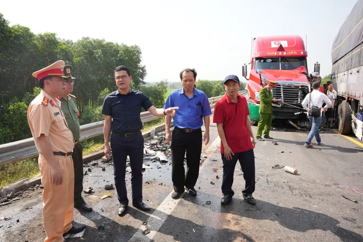 Bộ Giao thông vận tải nói gì về thiết kế cao tốc Cam Lộ - La Sơn? - Ảnh 2. Bộ Giao thông vận tải nói gì về thiết kế cao tốc Cam Lộ - La Sơn? - Ảnh 2.