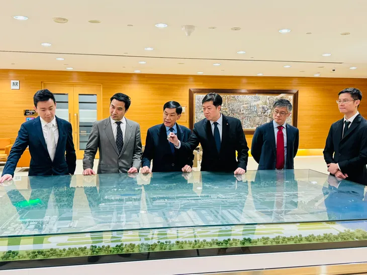 Sân bay Cam Ranh muốn là trung tâm hàng không quan trọng trong khu vực Đông Nam Á - Ảnh 2. Sân bay Cam Ranh muốn là trung tâm hàng không quan trọng trong khu vực Đông Nam Á - Ảnh 2.