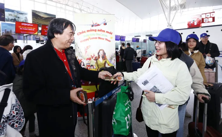 Rộn ràng ngày đầu năm mới tại khắp các đầu sân bay cùng Vietjet - Ảnh 2. Rộn ràng ngày đầu năm mới tại khắp các đầu sân bay cùng Vietjet - Ảnh 2.