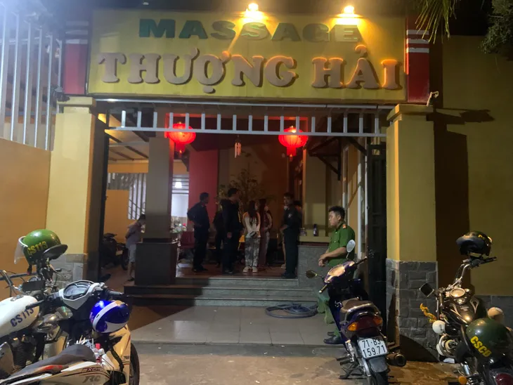 Phát hiện mạng lưới massage kích dục cho khách tại Bến Tre - Ảnh 1. Phát hiện mạng lưới massage kích dục cho khách tại Bến Tre - Ảnh 1.