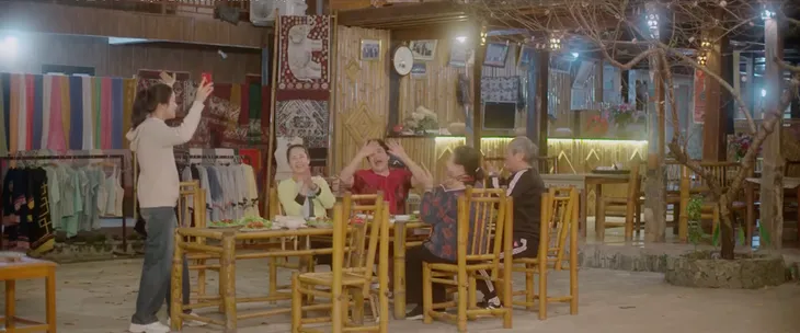 Gặp em ngày nắng - Tập 8: Phương dẫn đoàn lên Mộc Châu, Huy tìm đến tận nơi - Ảnh 13. Gặp em ngày nắng - Tập 8: Phương dẫn đoàn lên Mộc Châu, Huy tìm đến tận nơi - Ảnh 13.