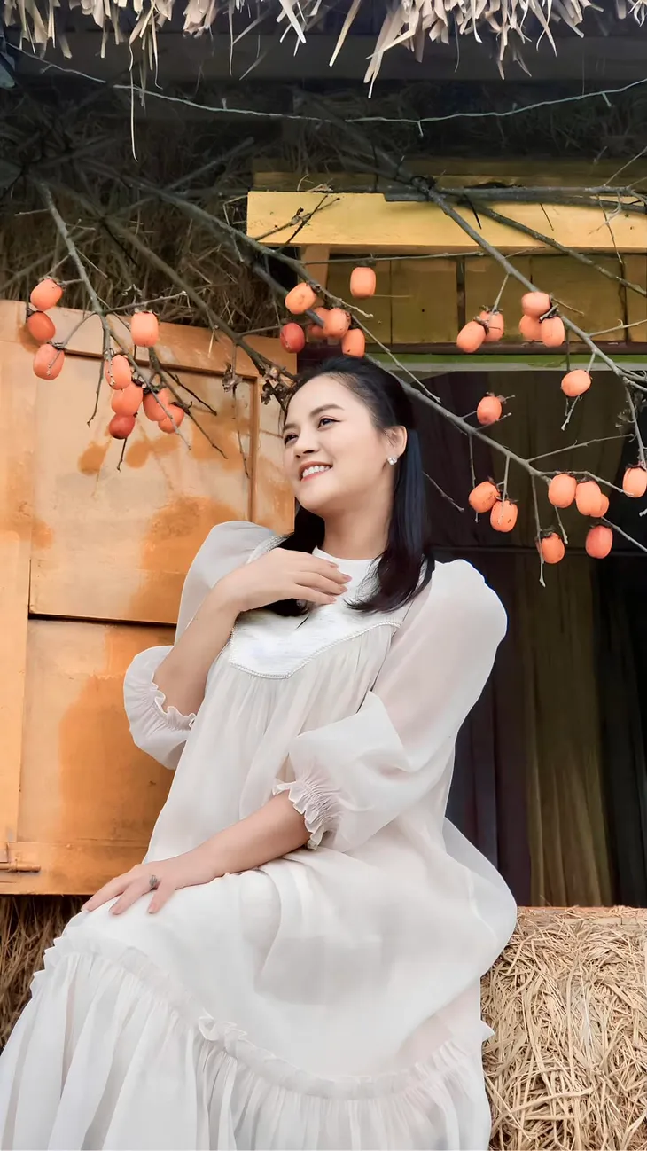 Thu Quỳnh: Em bé như một phần thưởng, một trái ngọt bất ngờ - Ảnh 1. Thu Quỳnh: Em bé như một phần thưởng, một trái ngọt bất ngờ - Ảnh 1.