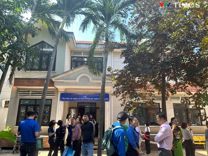 Các nghệ sĩ lão thành làm lễ “nhận nhà mới” - Ảnh 7. Các nghệ sĩ lão thành làm lễ “nhận nhà mới” - Ảnh 7.