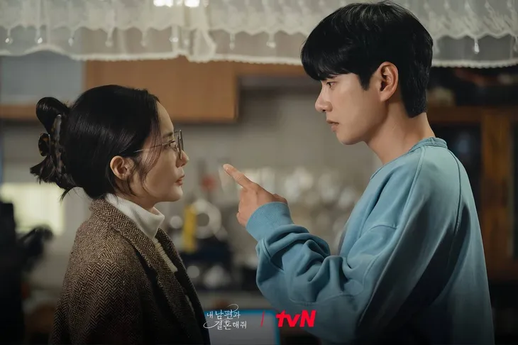 Jungkook (BTS) nhảy 60 bậc trên BXH Billboard, cổ phiếu SM giảm sau tin hẹn hò của Karina (aespa) - Lee Jae Wook - Ảnh 4. Jungkook (BTS) nhảy 60 bậc trên BXH Billboard, cổ phiếu SM giảm sau tin hẹn hò của Karina (aespa) - Lee Jae Wook - Ảnh 4.