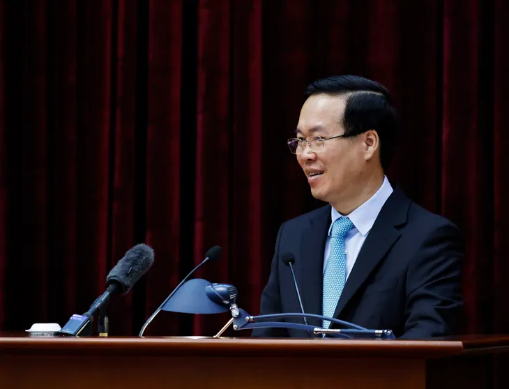 Chủ tịch nước gặp mặt trí thức, nhà khoa học, văn nghệ sĩ - Ảnh 2. Chủ tịch nước gặp mặt trí thức, nhà khoa học, văn nghệ sĩ - Ảnh 2.