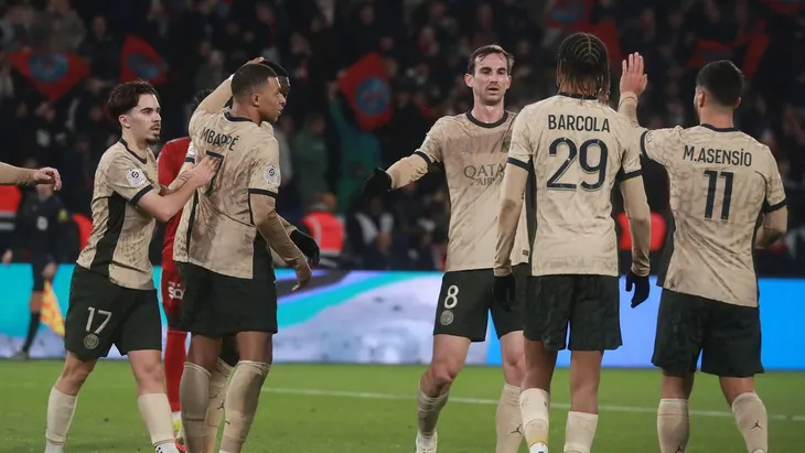 Paris Saint Germain ngắt mạch trận ấn tượng của Strasbourg - Ảnh 2. Paris Saint Germain ngắt mạch trận ấn tượng của Strasbourg - Ảnh 2.