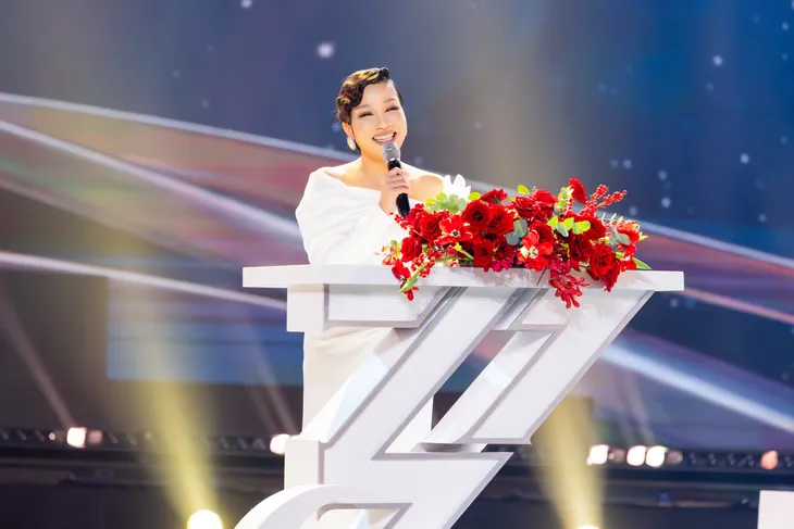 Chung kết Chị đẹp đạp gió rẽ sóng 2023: Trang Pháp chiến thắng, Mỹ Linh là Chị đẹp của năm - Ảnh 4.