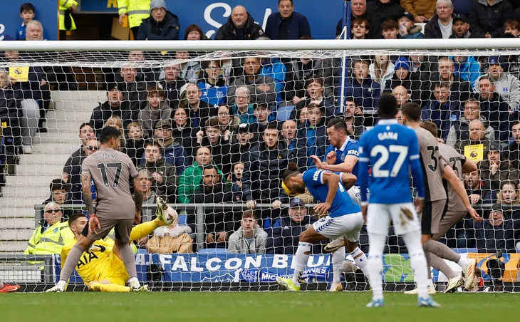 Tottenham đánh rơi chiến thắng trước Everton - Ảnh 2. Tottenham đánh rơi chiến thắng trước Everton - Ảnh 2.