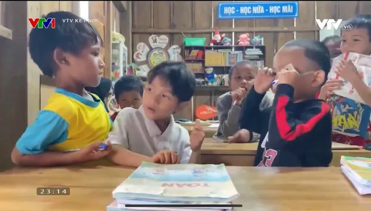 Phiên chợ mùa xuân 2024: Câu chuyện của những người bỏ phố về rừng - Ảnh 3. Phiên chợ mùa xuân 2024: Câu chuyện của những người bỏ phố về rừng - Ảnh 3.