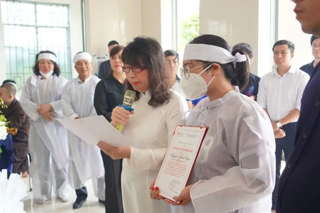 Trao bằng kỹ sư danh dự cho sinh viên hiến xác cho y học - Ảnh 2. Trao bằng kỹ sư danh dự cho sinh viên hiến xác cho y học - Ảnh 2.