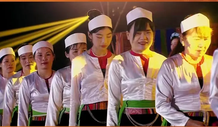 Xuân về trong trái tim đồng bào 2024: Ấn tượng và tràn đầy cảm xúc - Ảnh 3. Xuân về trong trái tim đồng bào 2024: Ấn tượng và tràn đầy cảm xúc - Ảnh 3.