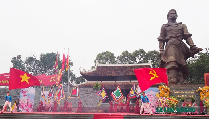 Lễ hội kỷ niệm 235 năm chiến thắng Ngọc Hồi - Đống Đa (1789 - 2024) Ghi nhớ một thời kỳ lừng lẫy của dân tộc - Ảnh 3. Lễ hội kỷ niệm 235 năm chiến thắng Ngọc Hồi - Đống Đa (1789 - 2024) Ghi nhớ một thời kỳ lừng lẫy của dân tộc - Ảnh 3.