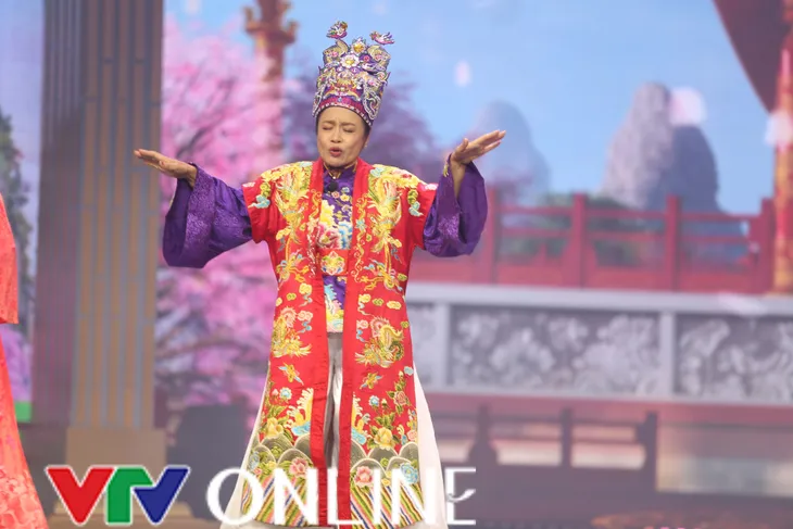 NSƯT Tú Oanh: Táo mới... trong veo - Ảnh 3. NSƯT Tú Oanh: Táo mới... trong veo - Ảnh 3.