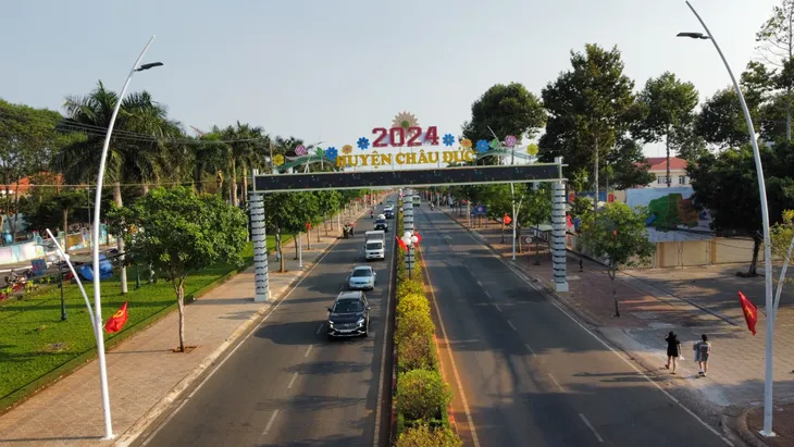 Bà Rịa - Vũng Tàu tràn ngập sắc Xuân chào đón du khách - Ảnh 10. Bà Rịa - Vũng Tàu tràn ngập sắc Xuân chào đón du khách - Ảnh 10.