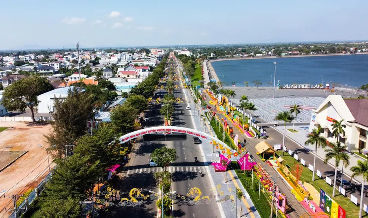 Bà Rịa - Vũng Tàu tràn ngập sắc Xuân chào đón du khách - Ảnh 5. Bà Rịa - Vũng Tàu tràn ngập sắc Xuân chào đón du khách - Ảnh 5.