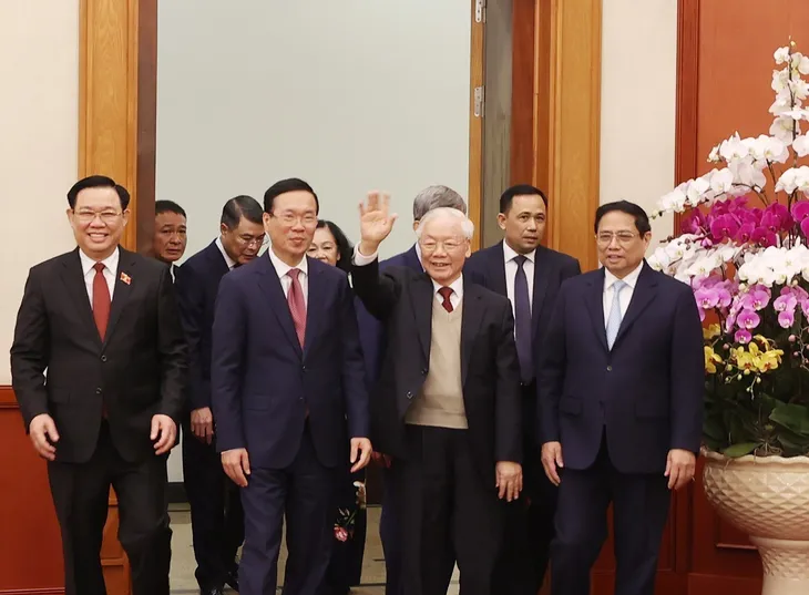 Tổng Bí thư Nguyễn Phú Trọng chúc Tết lãnh đạo, nguyên lãnh đạo Đảng, Nhà nước - Ảnh 1. Tổng Bí thư Nguyễn Phú Trọng chúc Tết lãnh đạo, nguyên lãnh đạo Đảng, Nhà nước - Ảnh 1.