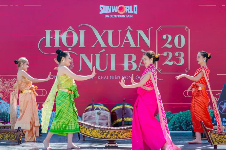 Gợi ý 3 điểm du lịch gần TP. Hồ Chí Minh dịp Tết Giáp Thìn 2024 - Ảnh 1.