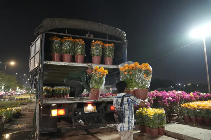 Nhộn nhịp chợ đầu mối Bình Điền ngày cuối năm - Ảnh 14. Nhộn nhịp chợ đầu mối Bình Điền ngày cuối năm - Ảnh 14.
